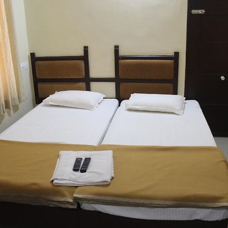 Anna Hotel Thiruvananthapuram ภายนอก รูปภาพ