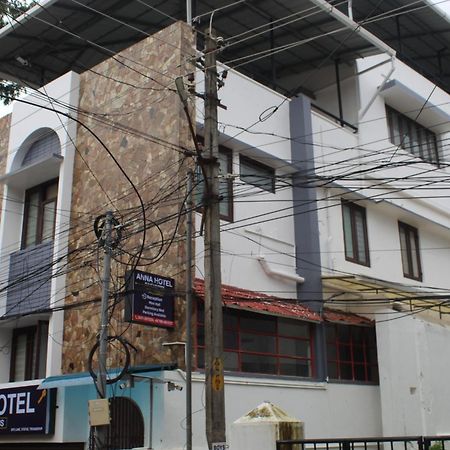 Anna Hotel Thiruvananthapuram ภายนอก รูปภาพ