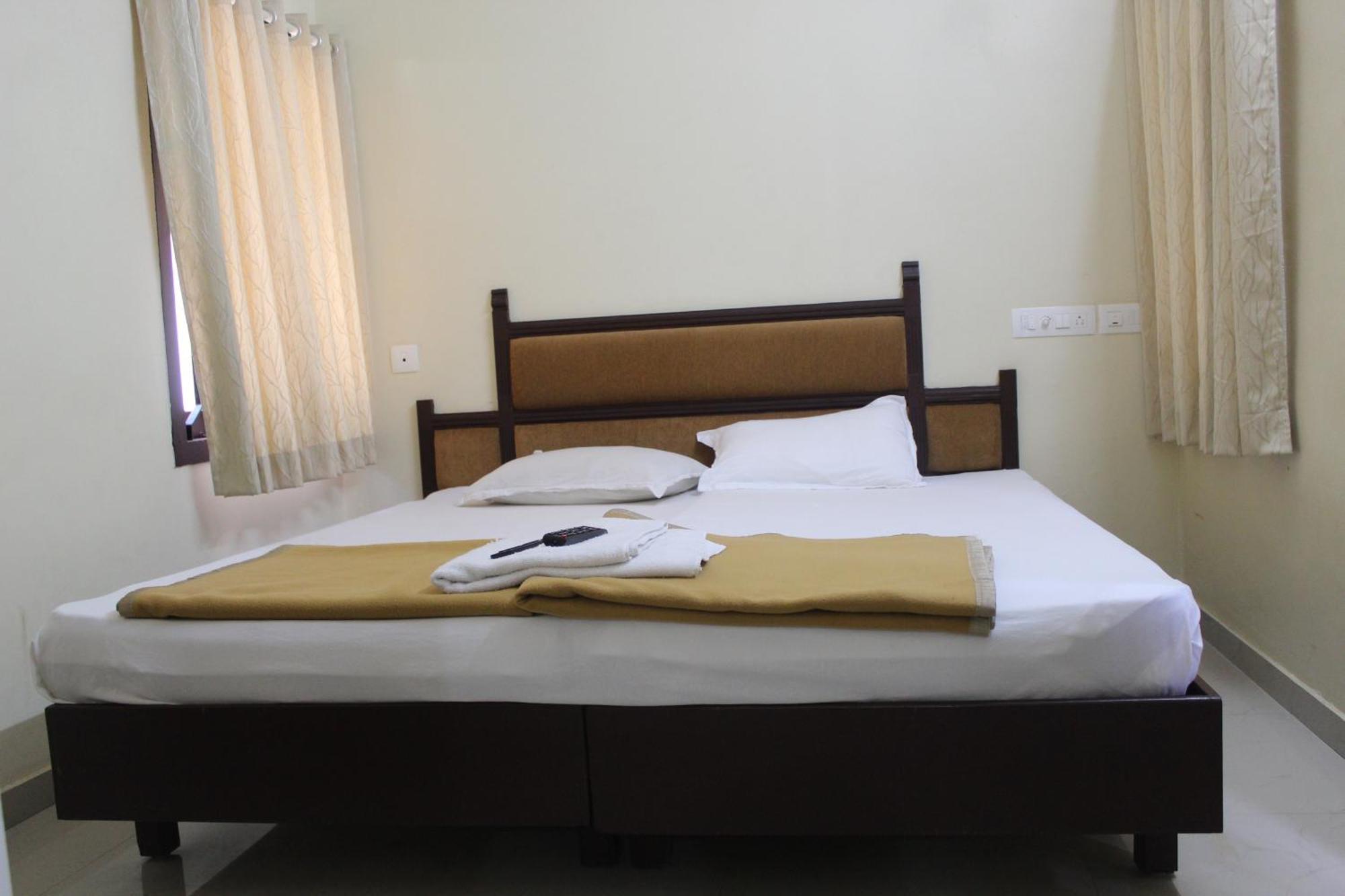 Anna Hotel Thiruvananthapuram ภายนอก รูปภาพ