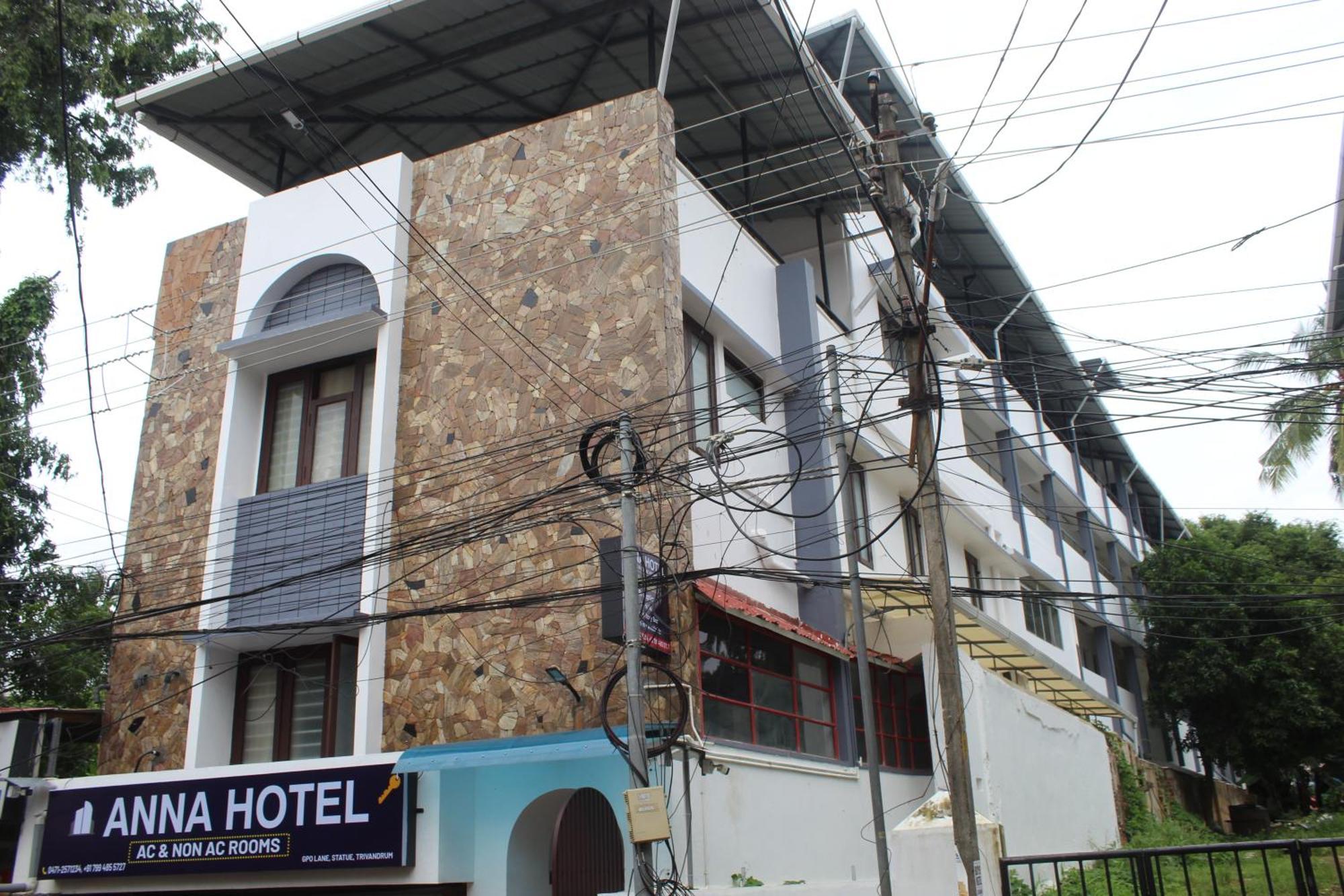 Anna Hotel Thiruvananthapuram ภายนอก รูปภาพ