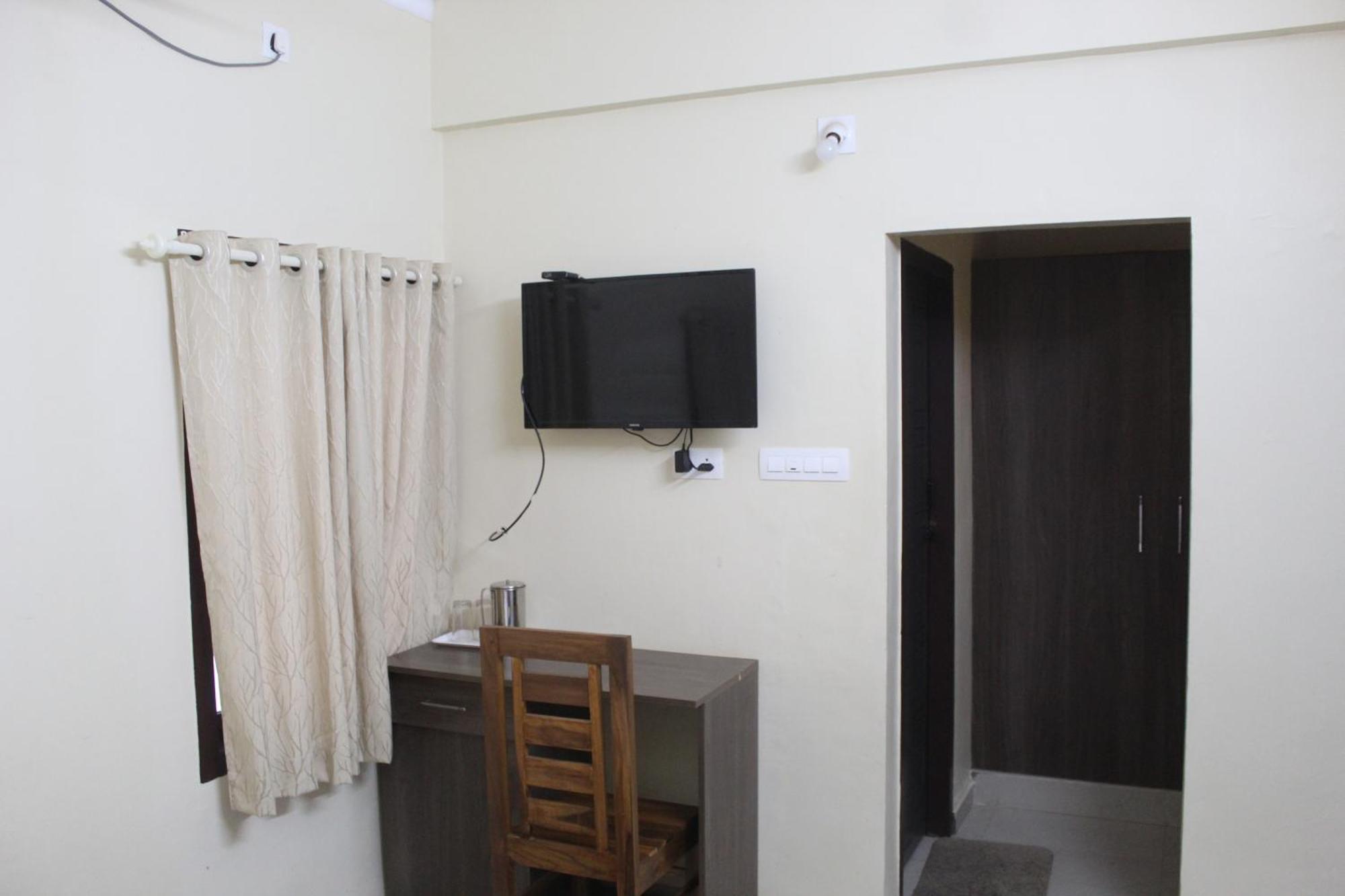 Anna Hotel Thiruvananthapuram ภายนอก รูปภาพ
