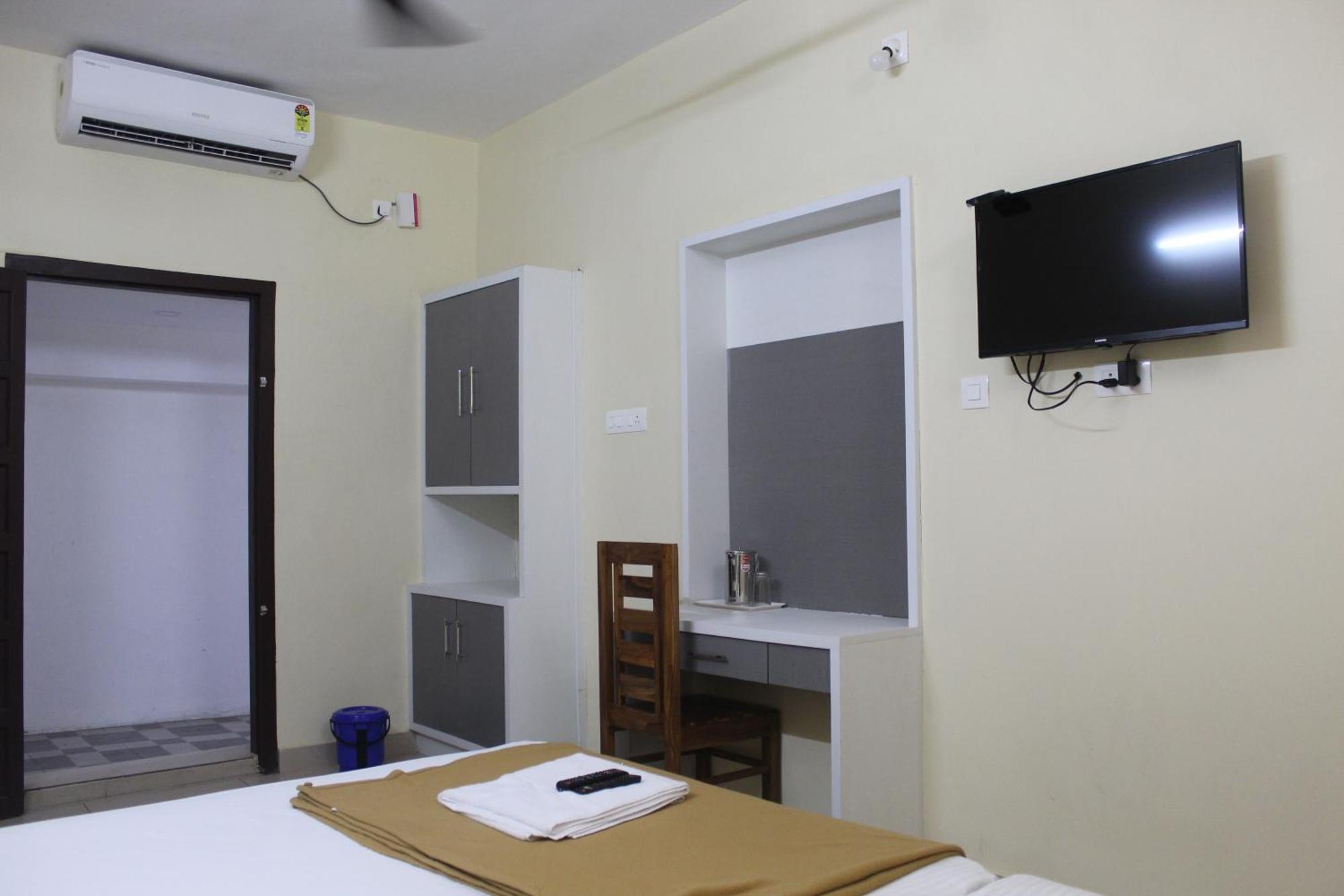 Anna Hotel Thiruvananthapuram ภายนอก รูปภาพ