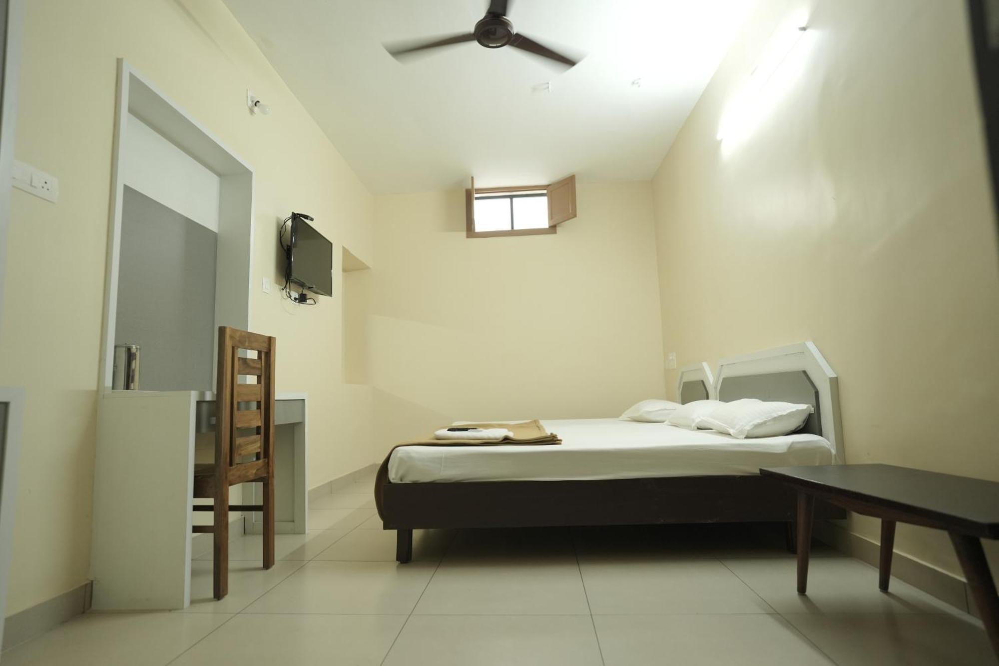 Anna Hotel Thiruvananthapuram ภายนอก รูปภาพ