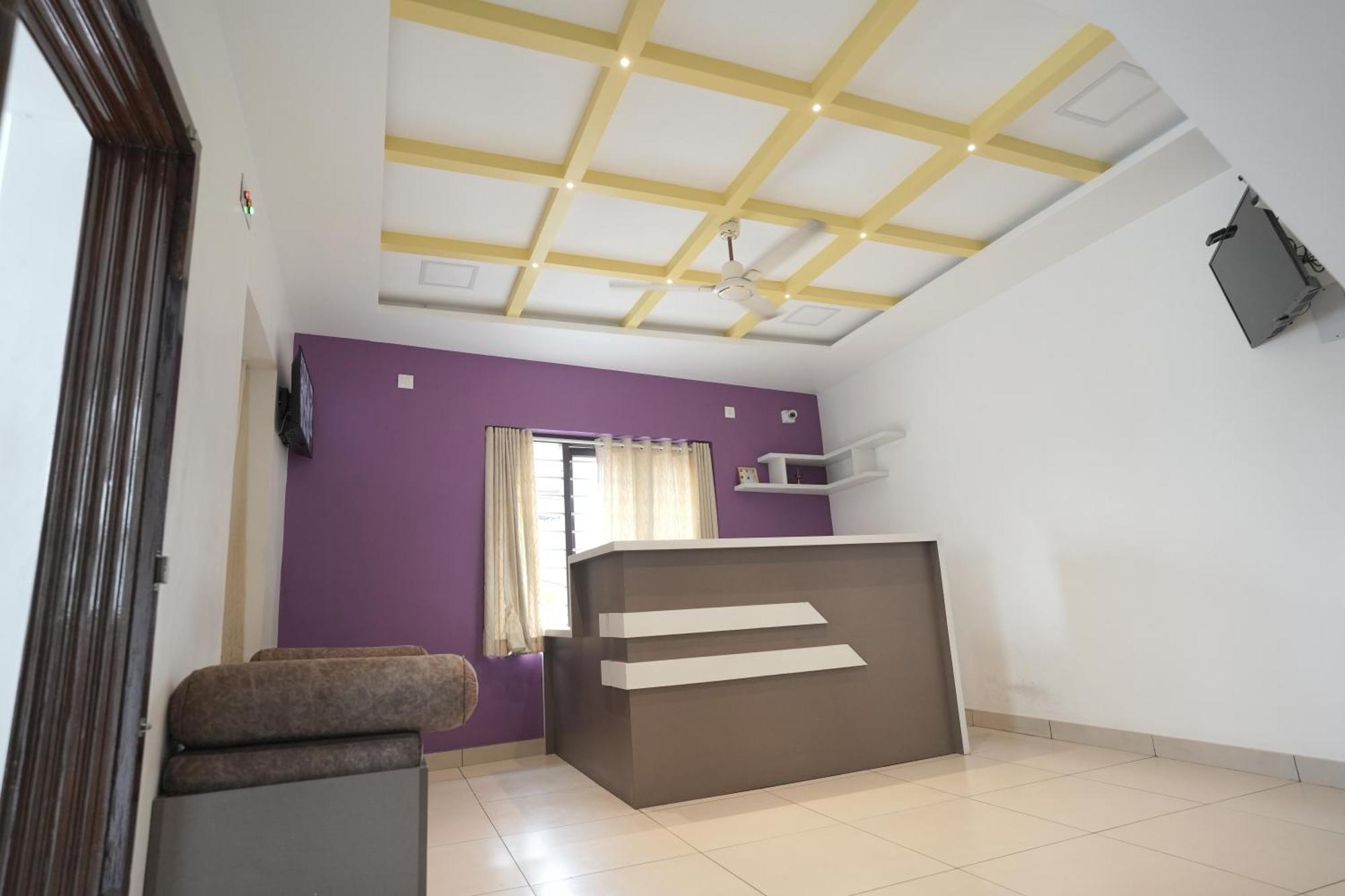 Anna Hotel Thiruvananthapuram ภายนอก รูปภาพ